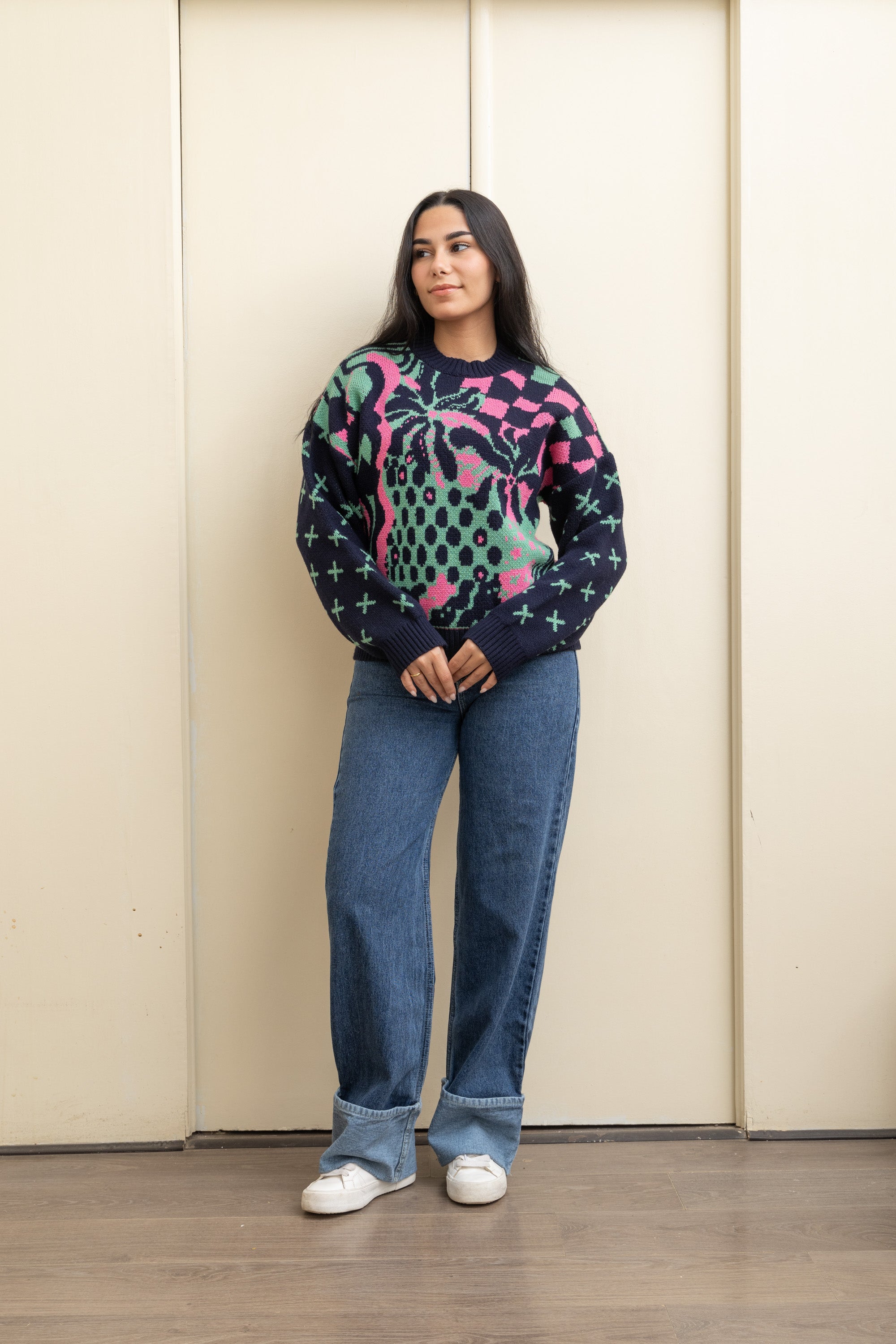 Image of Dark Blue Knit Pullover With a Twist